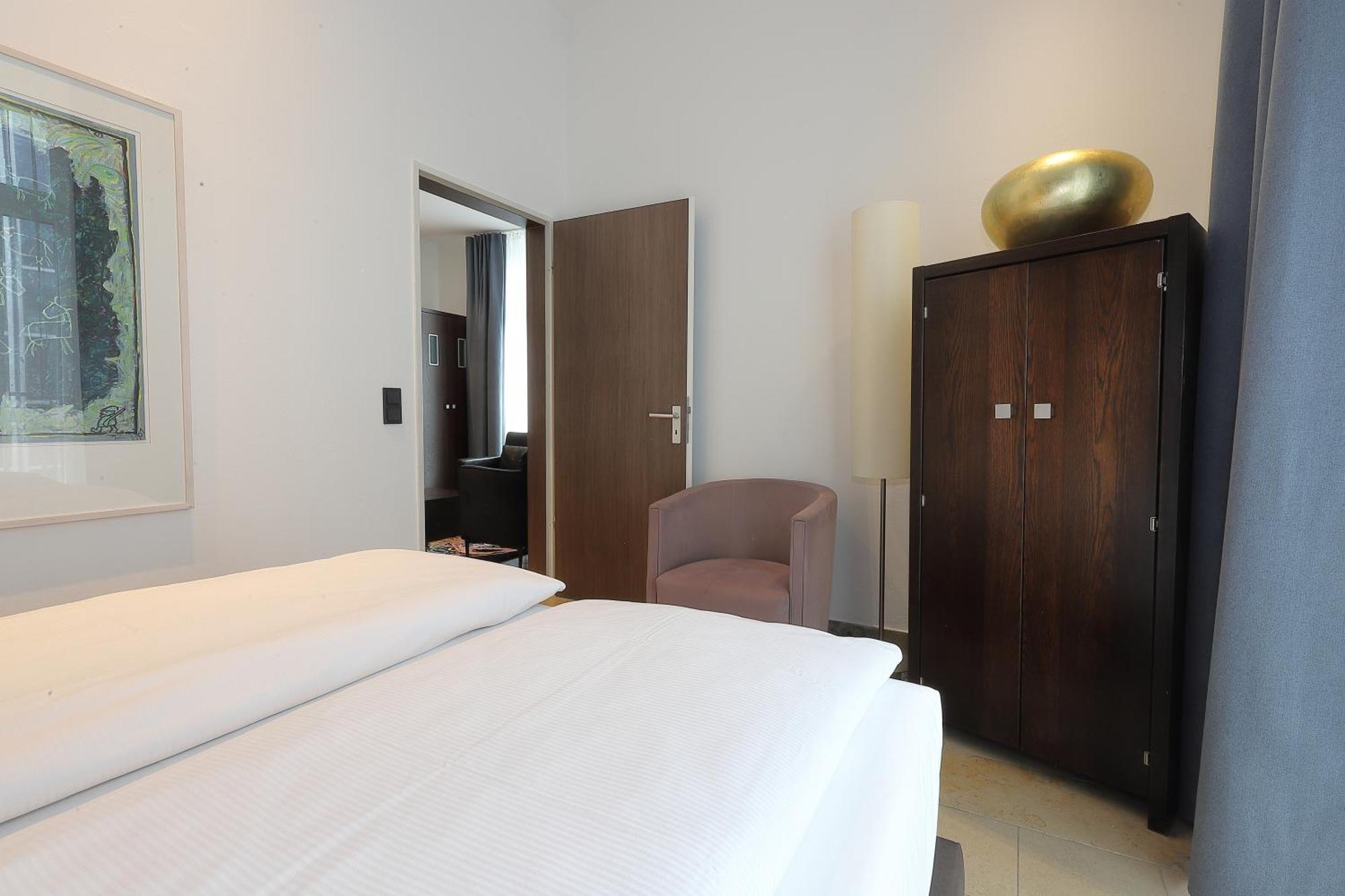Devin Art Hotel Düsseldorf Exteriör bild