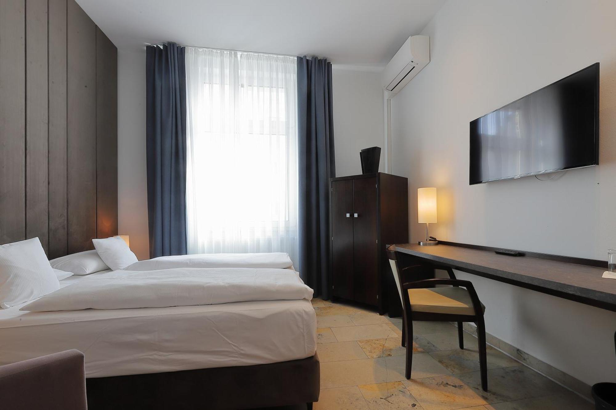 Devin Art Hotel Düsseldorf Exteriör bild