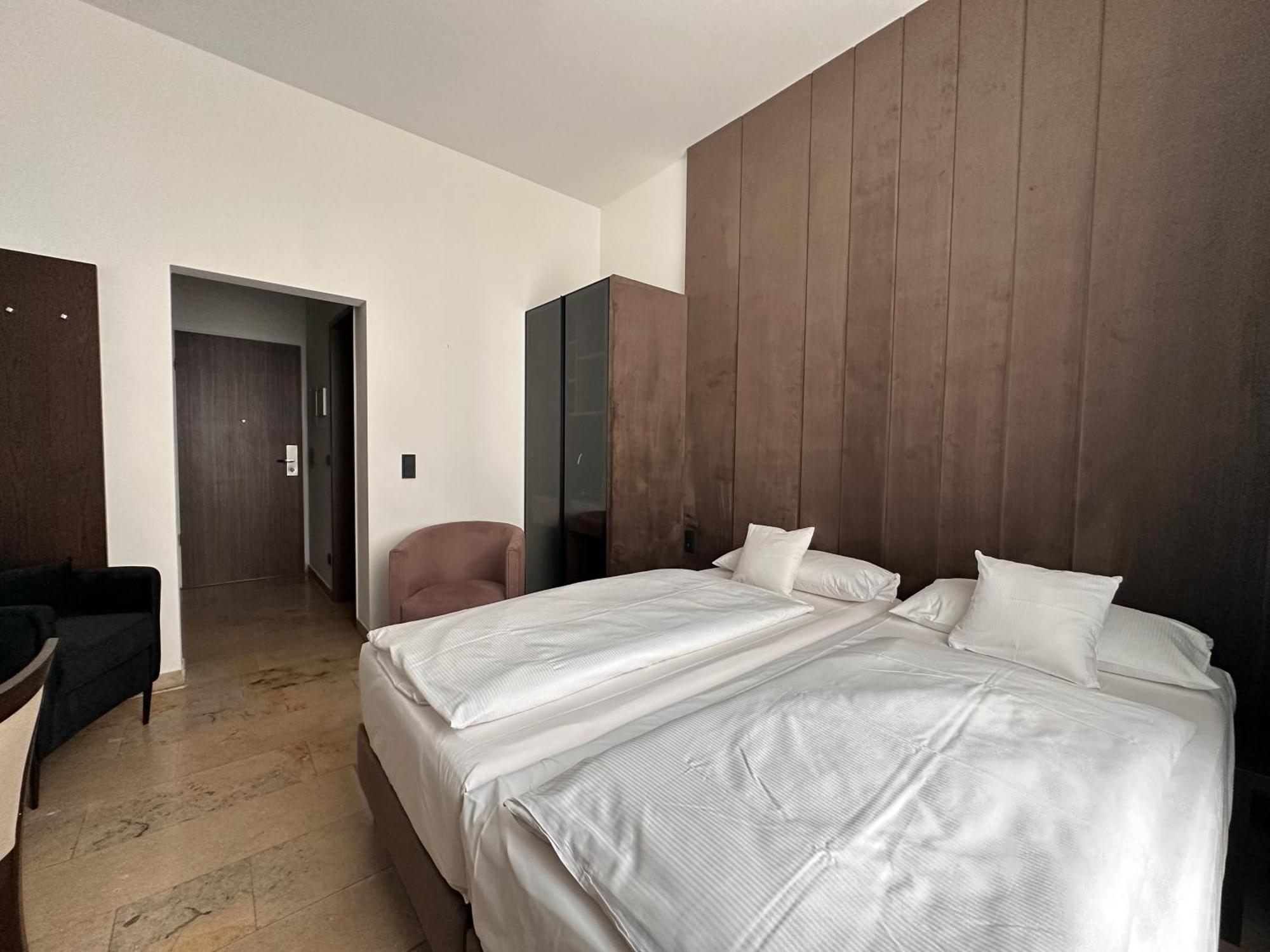 Devin Art Hotel Düsseldorf Exteriör bild